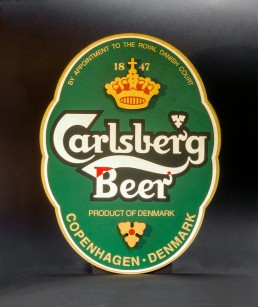 Targa Carlsberg in legno